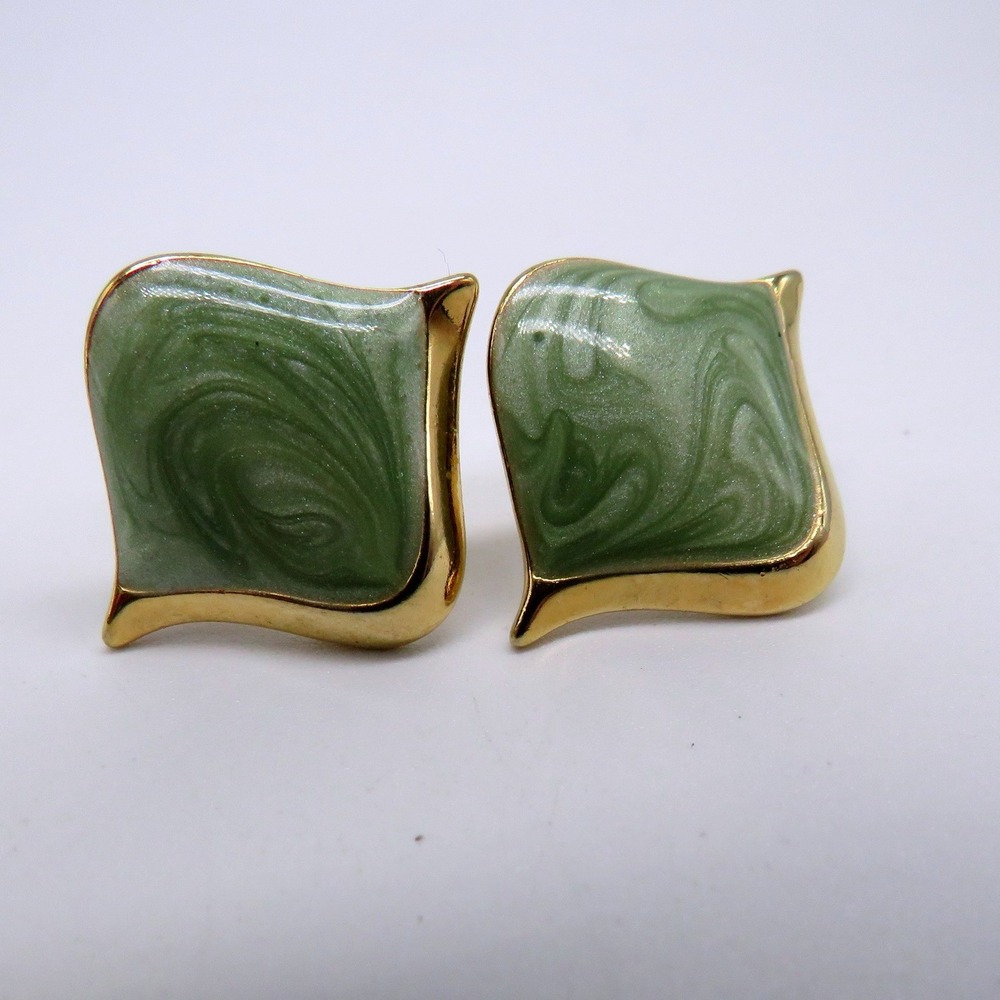 Vintage Green Swirl Enamel Gold Tone Square Wave Stud Earrings